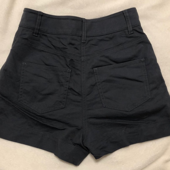 Aritzia Talula shorts - Picture 4 of 4